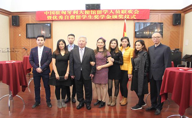 正規(guī)商務(wù)口譯收費(fèi)標(biāo)準(zhǔn)_你了解嗎?