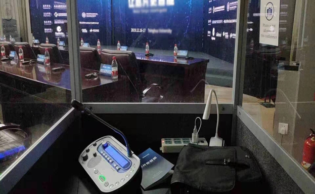 高級同聲翻譯譯員工資一般多少錢?