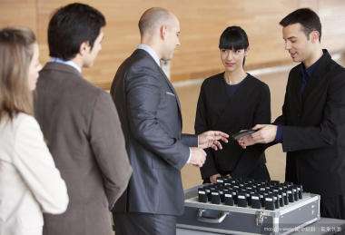 陪同翻譯價格都包括哪些內容？有額外收費嗎？